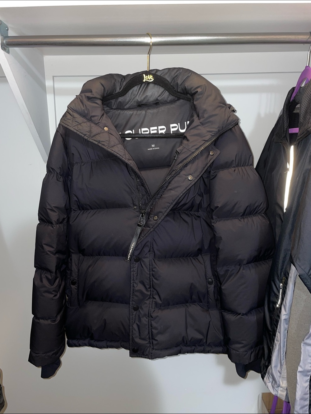 Aritzia TNA Super Puff jacket